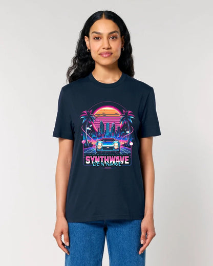 Dein Name • Synthwave • Retro • 80s • Cyberpunk • Unisex Premium T-Shirt XS - 5XL aus Bio - Baumwolle für Damen & Herren • Exklusivdesign • personalisiert von HalloGeschenk.de